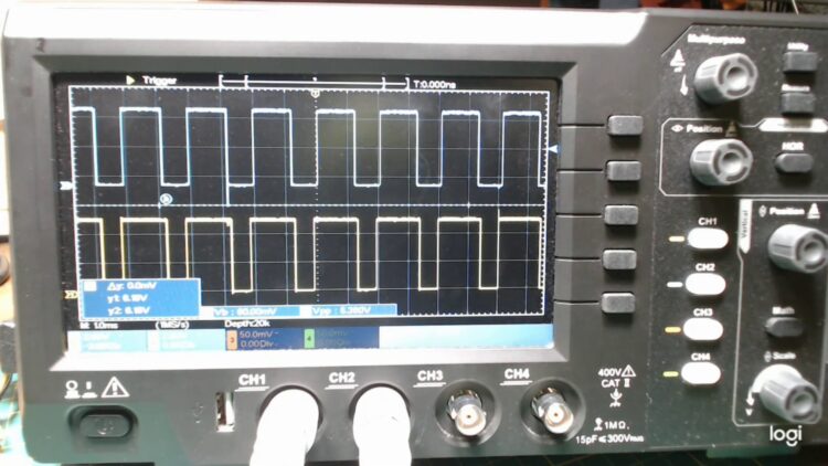 Two identical PWM signals on single timer